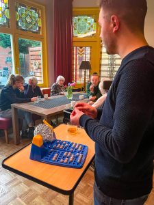 Winterbingo met Tim bij Huis Convivio